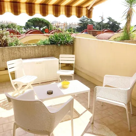 Parc Velusine - T2 Lumineux, 4 Couchages, Clim, Terrasse, Parking, 2 Piscines&tennis Antibes